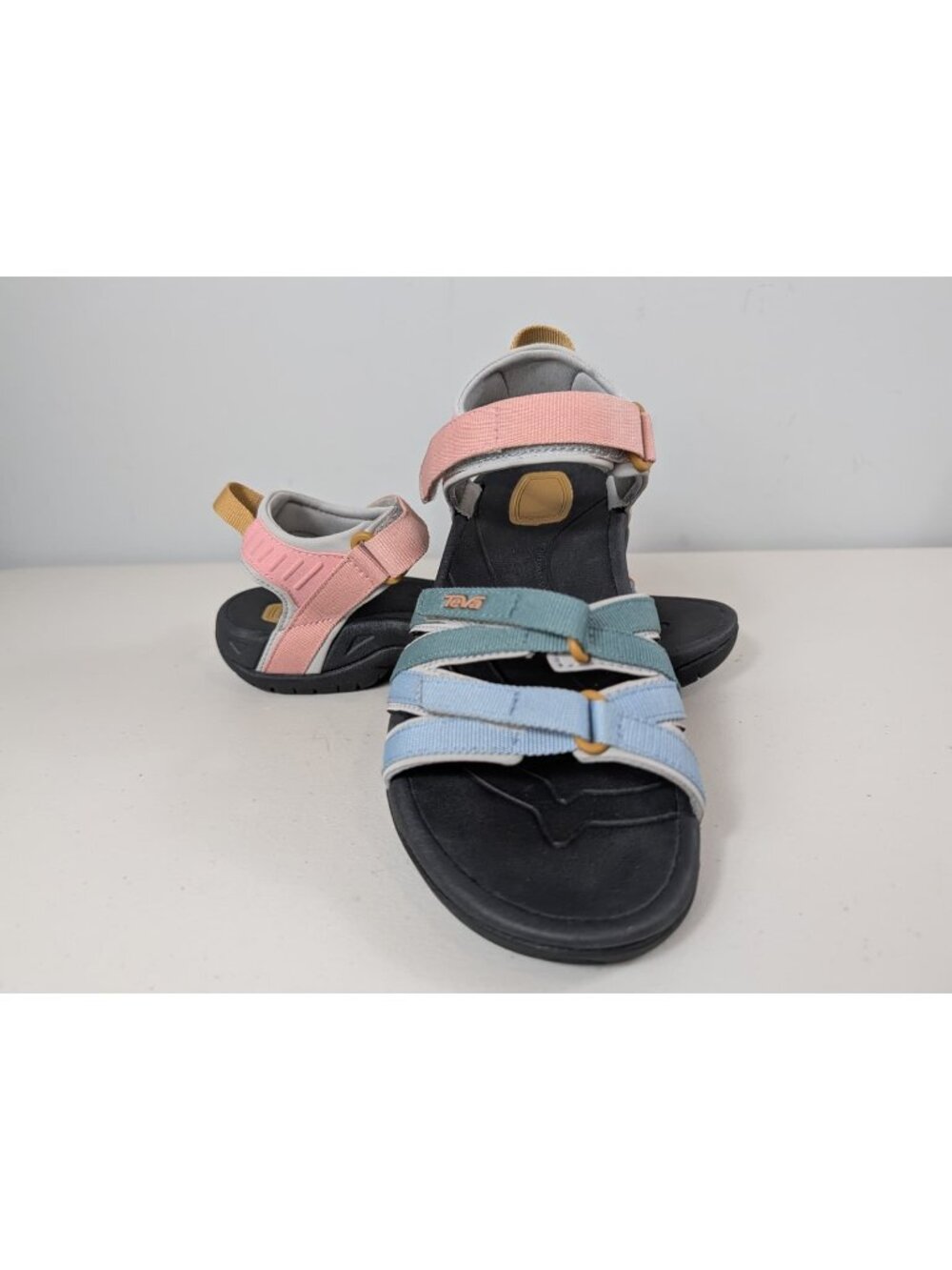 Teva Tierra women sport sandal light earth multi color size 7